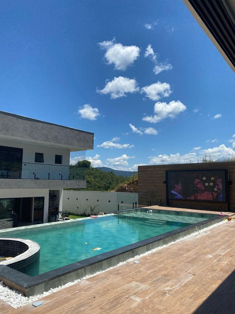 Leia mais sobre o artigo Residência Exclusiva com Conforto de Private Resort