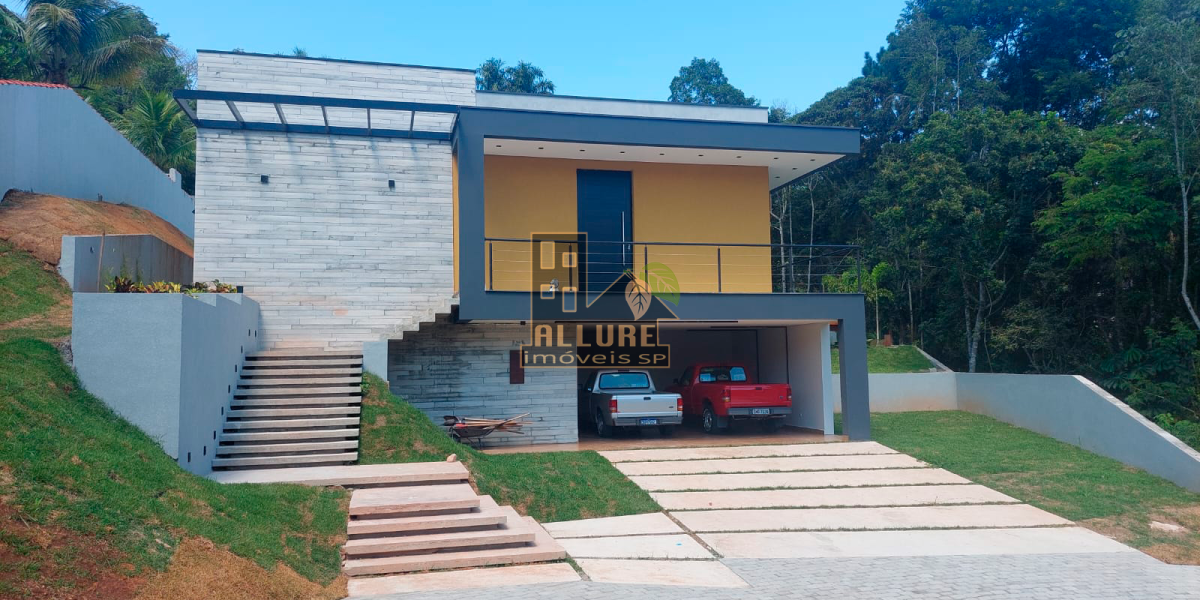 WhatsApp Image 2025-08-29 at 15.18.16