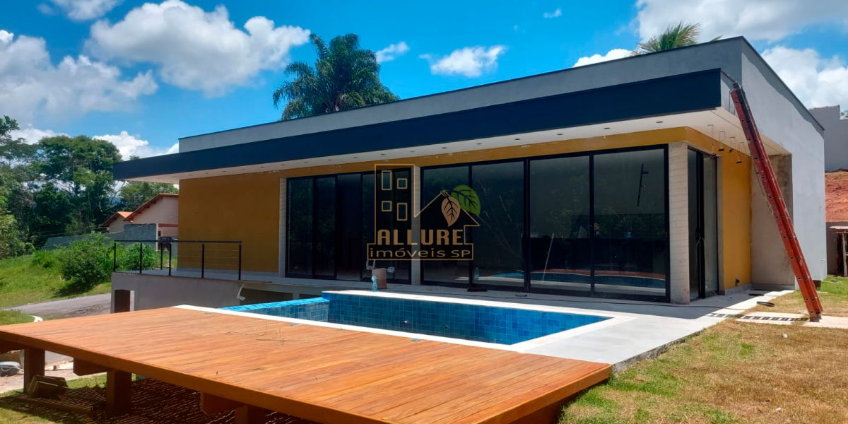 WhatsApp Image 2025-08-29 at 15.18.20 (1)